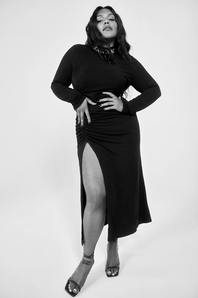 Paloma Elsesser Poses in Zara Fall 2021 Plus Size Knits Anne of
